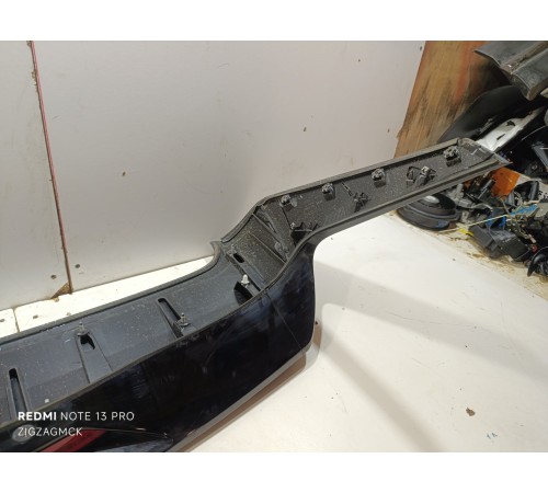 Спойлер (дефлектор) багажника 