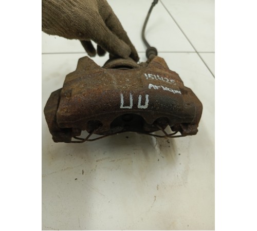 Суппорт передний правый