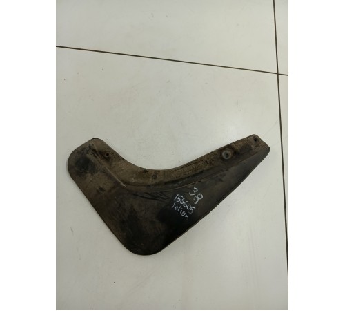 Брызговик задний правый