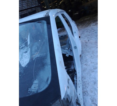 передняя левая стойка кузова крыши