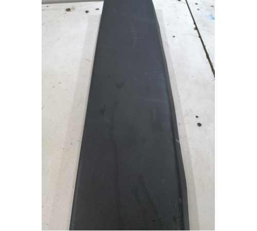 Обшивка крышки багажника