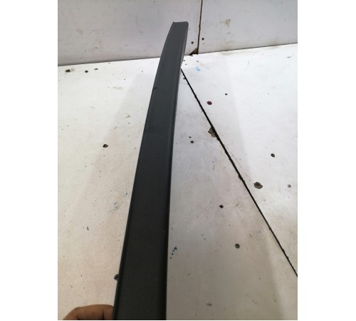 Обшивка крышки багажника