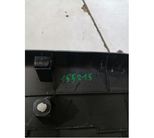 Обшивка крышки багажника