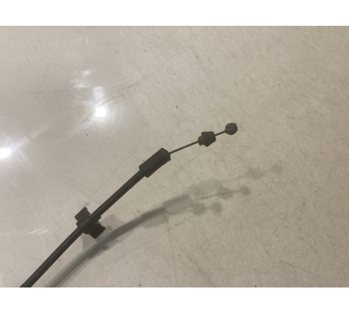 Тросик открывания капота