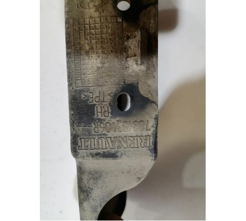 Брызговик маленький задний правый