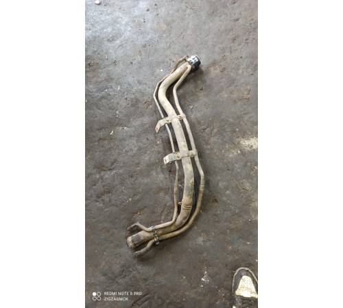 Горловина топливного бака