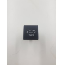 Кнопка открывания крышки багажника