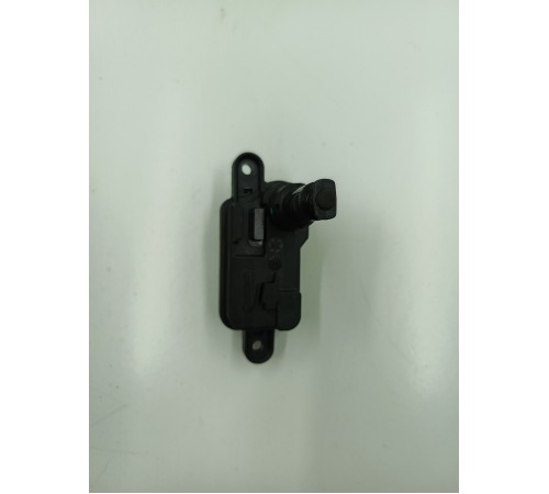 Активатор замок лючка подзарядки батарей