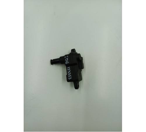 Активатор замок лючка подзарядки батарей