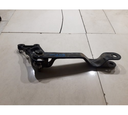 Кронштейн(крепление) тяги стабилизатора к раме