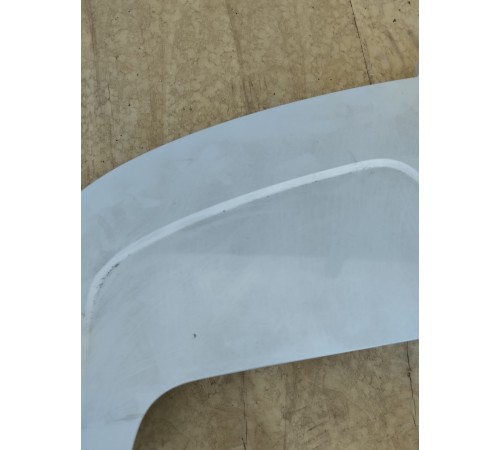 Спойлер крышки багажника