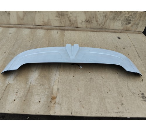 Спойлер крышки багажника