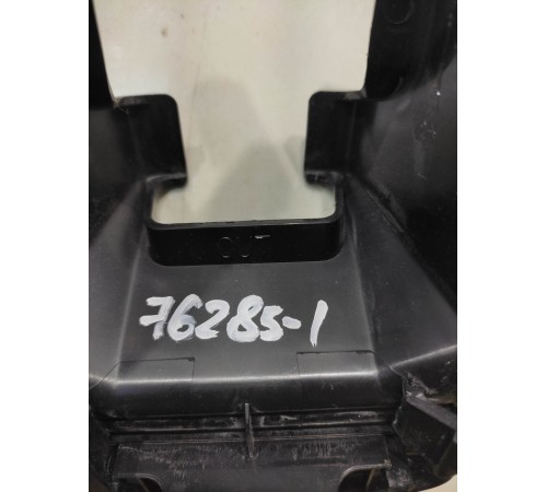 Заглушка крепления сиденья