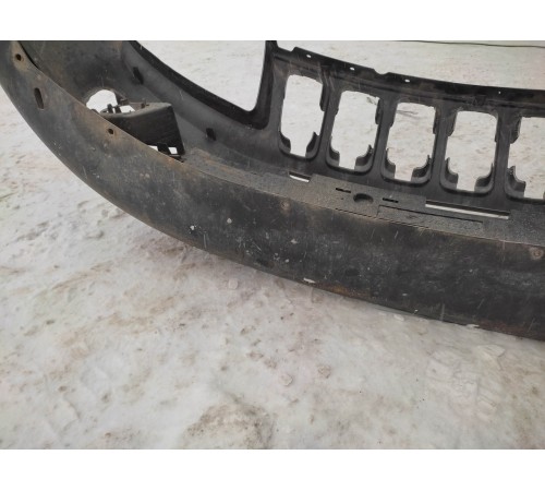 Бампер перед.