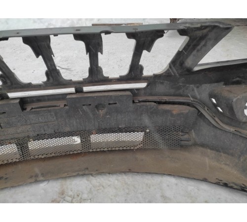 Бампер перед.