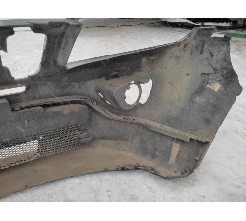 Бампер перед.