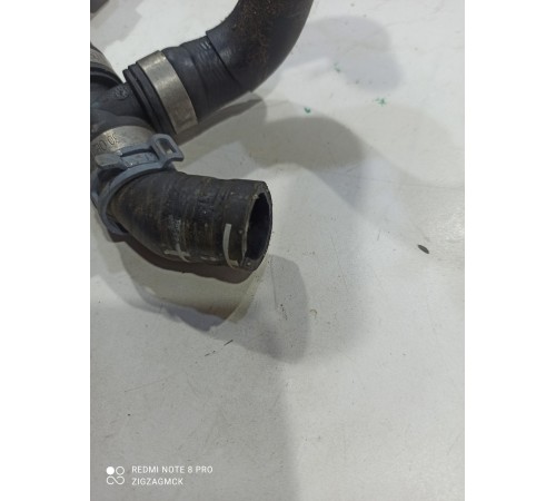 Патрубок системы охлаждения