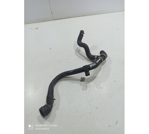 Патрубок системы охлаждения