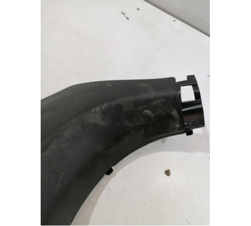 Обшивка стойки передняя левая