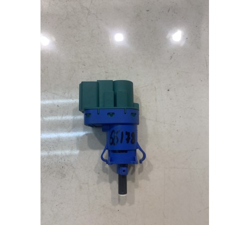 Выключатель стоп-сигнала