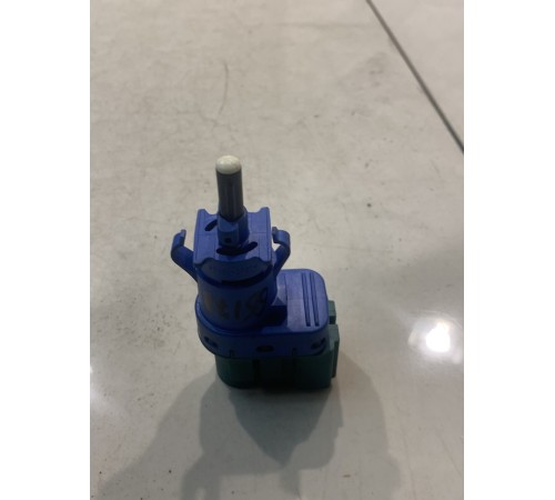 Выключатель стоп-сигнала