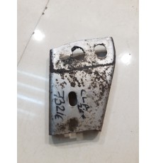 Кронштейн переднего бампера