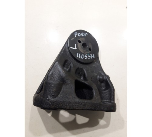 Кронштейн опоры двигателя левый