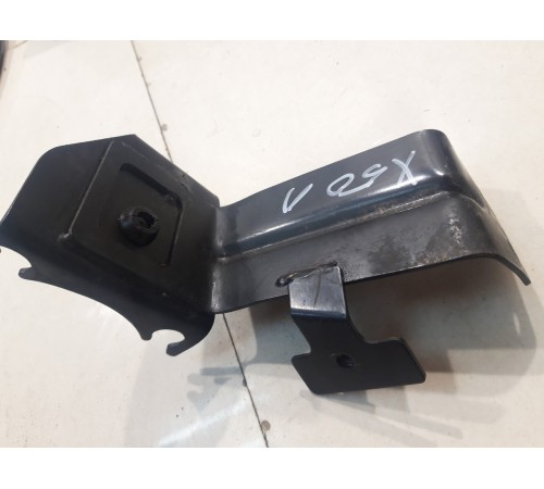 Кронштейн (левый)