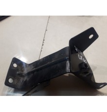 Кронштейн (левый)