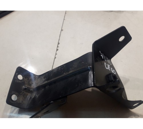 Кронштейн (левый)