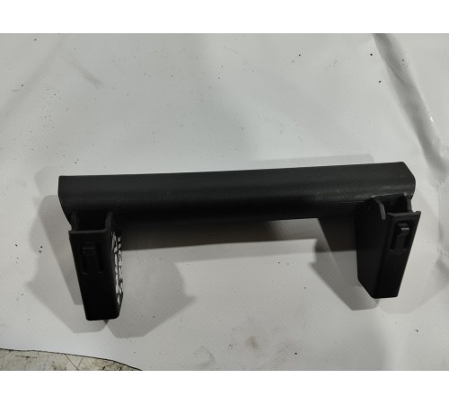 Ручка крышки багажника внутренняя