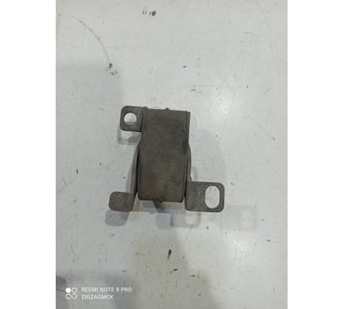 Кронштейн глушителя