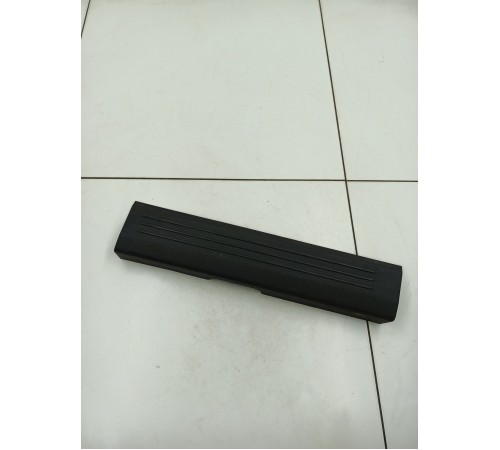 Накладка порога передняя левая