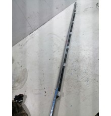 Уплотнитель стекла передний правый внешний