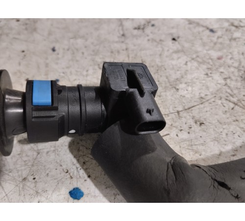 Трубка топливная с электромагнитным клапаном