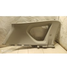 Обшивка задней стойки (левая)