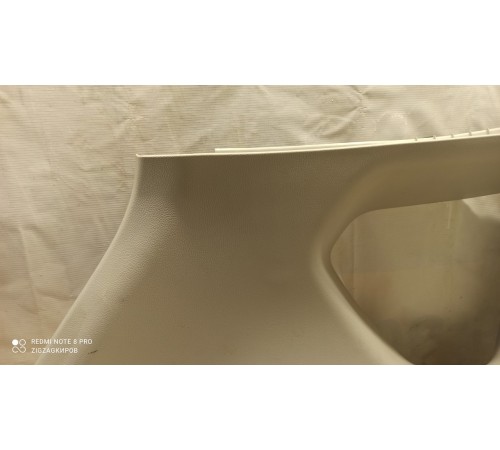 Обшивка задней стойки (левая)