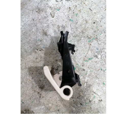 Ручка рычаг открывания капота