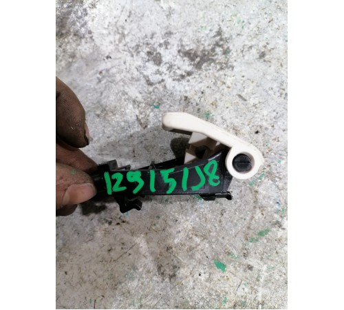 Ручка рычаг открывания капота