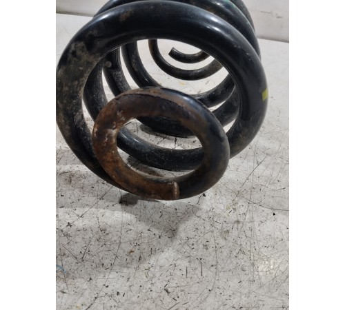 Пружина подвески задняя левая