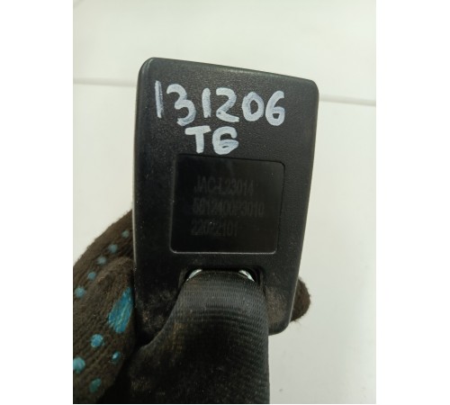 Ответная часть ремня безопасности задняя