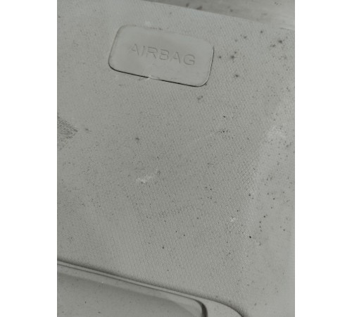 Обшивка центральной стойки левая верхняя