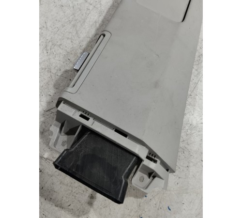 Обшивка центральной стойки левая верхняя