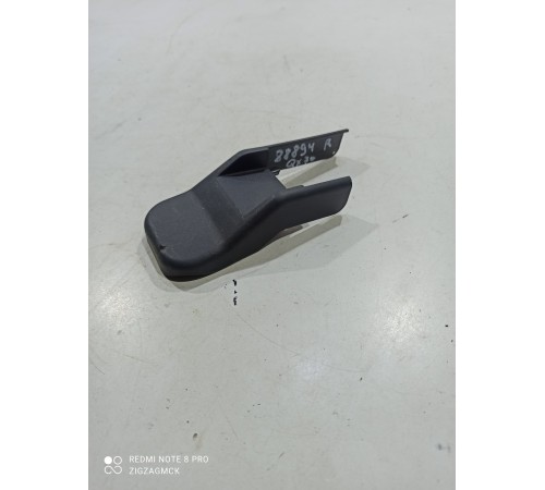Накладка крепления сиденья правая