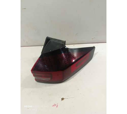 Фонарь задний правый наружный