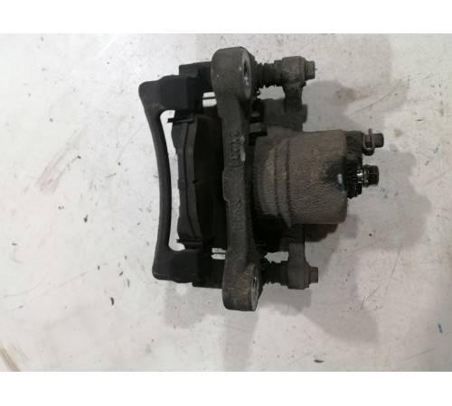 Суппорт передний левый