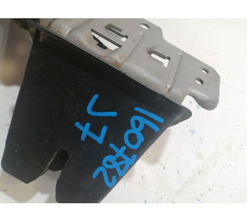 Замок багажника