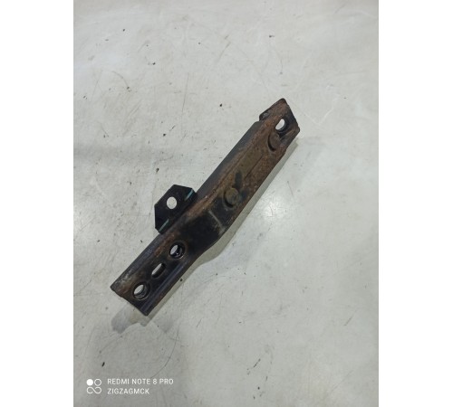 Кронштейн(крепление) кузова левый