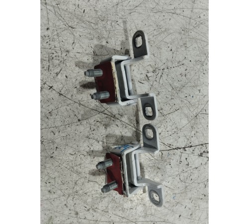 Петли крышки багажника