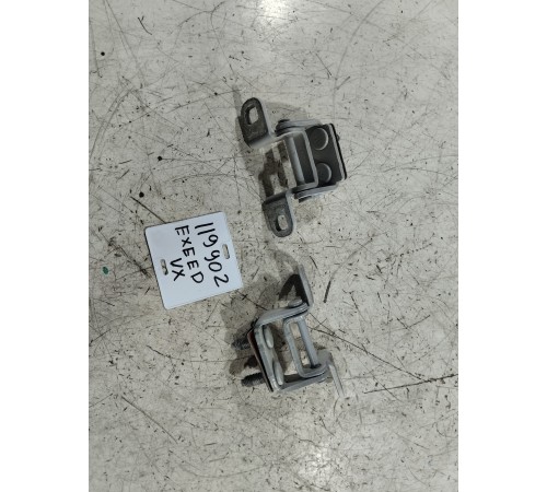 Петли крышки багажника